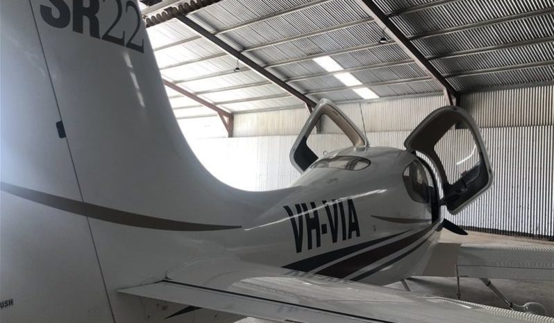 
								Used 2002  Cirrus SR22 full									