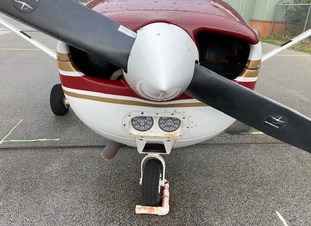 
								Used 1976  Cessna C172 N full									
